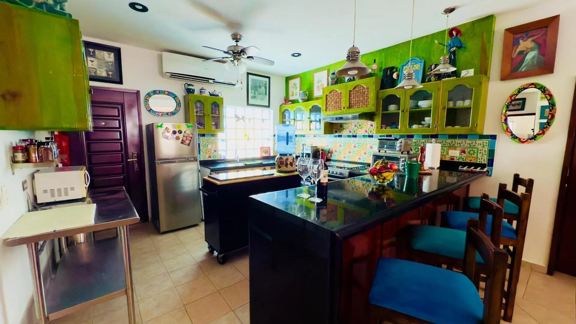 Willa Urbaneden 'Another Day In Paradise' Playa del Carmen