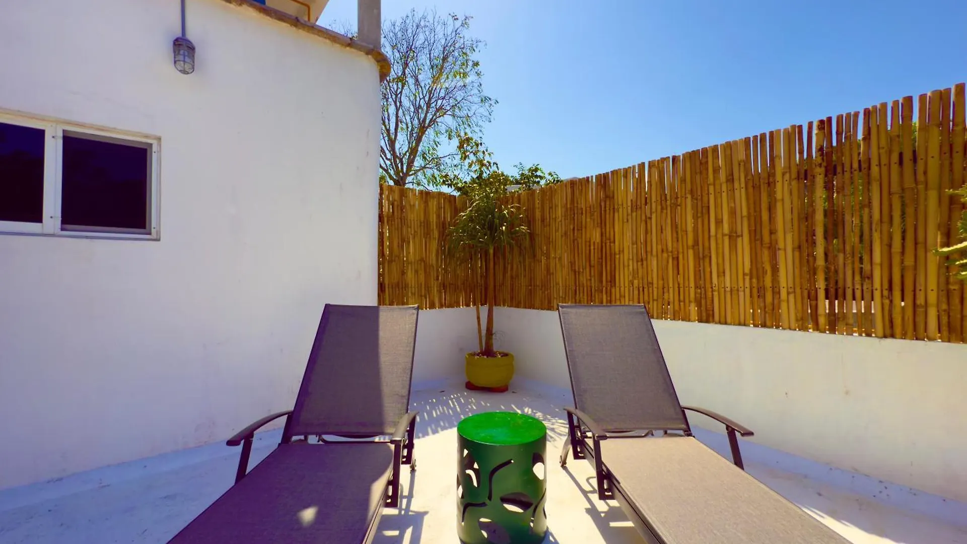 Willa Urbaneden 'Another Day In Paradise' Playa del Carmen